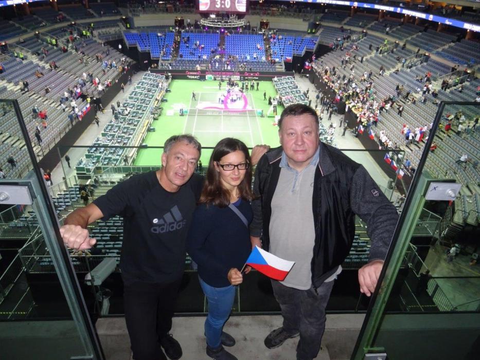 Fed Cup ČR - USA 2018 - nedělní program sledovali J.Vaněček, I.Milotová a K.Hodinář.