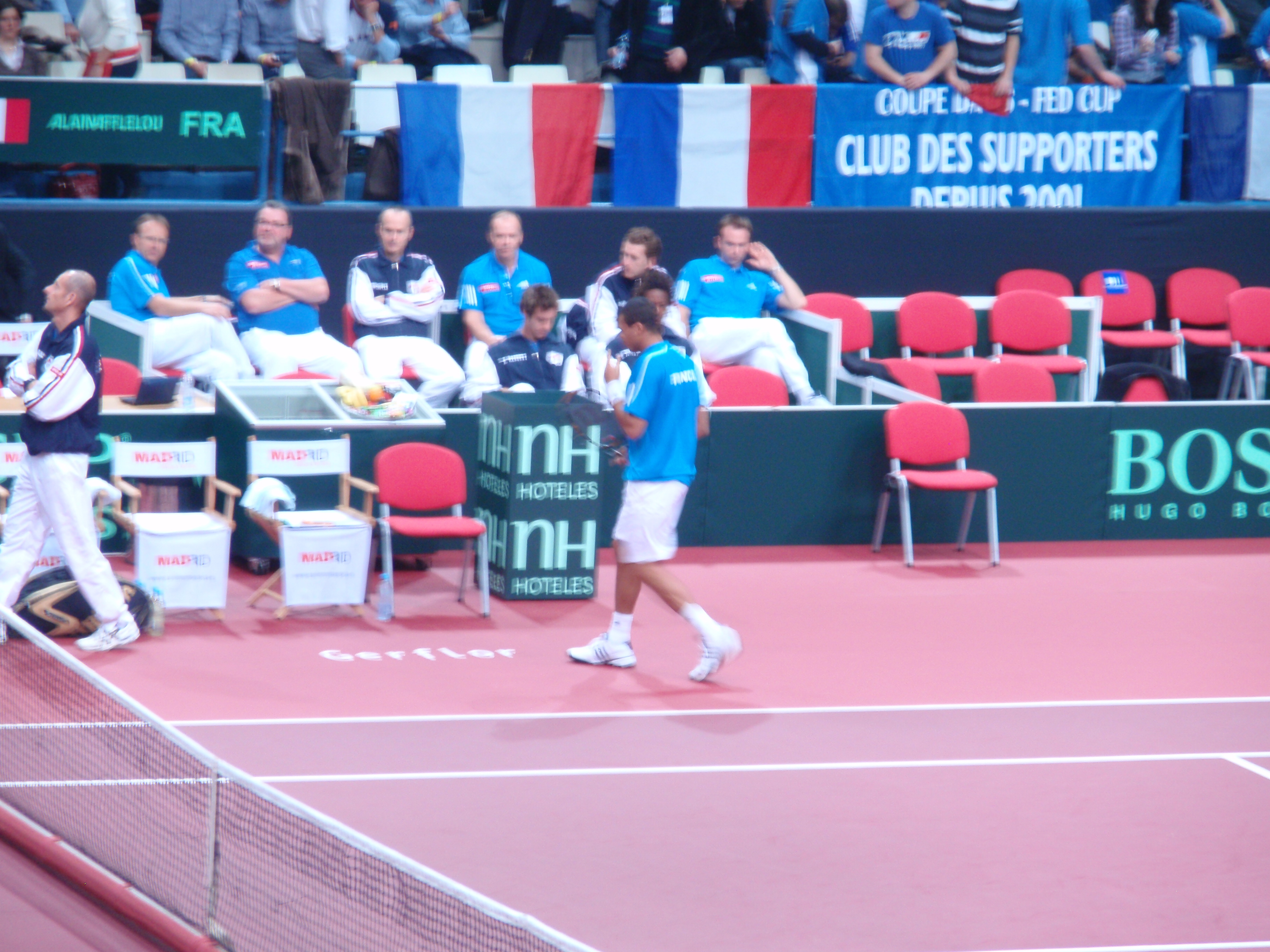2009 - Tsonga už ví, že má k vítězství blízko.JPG