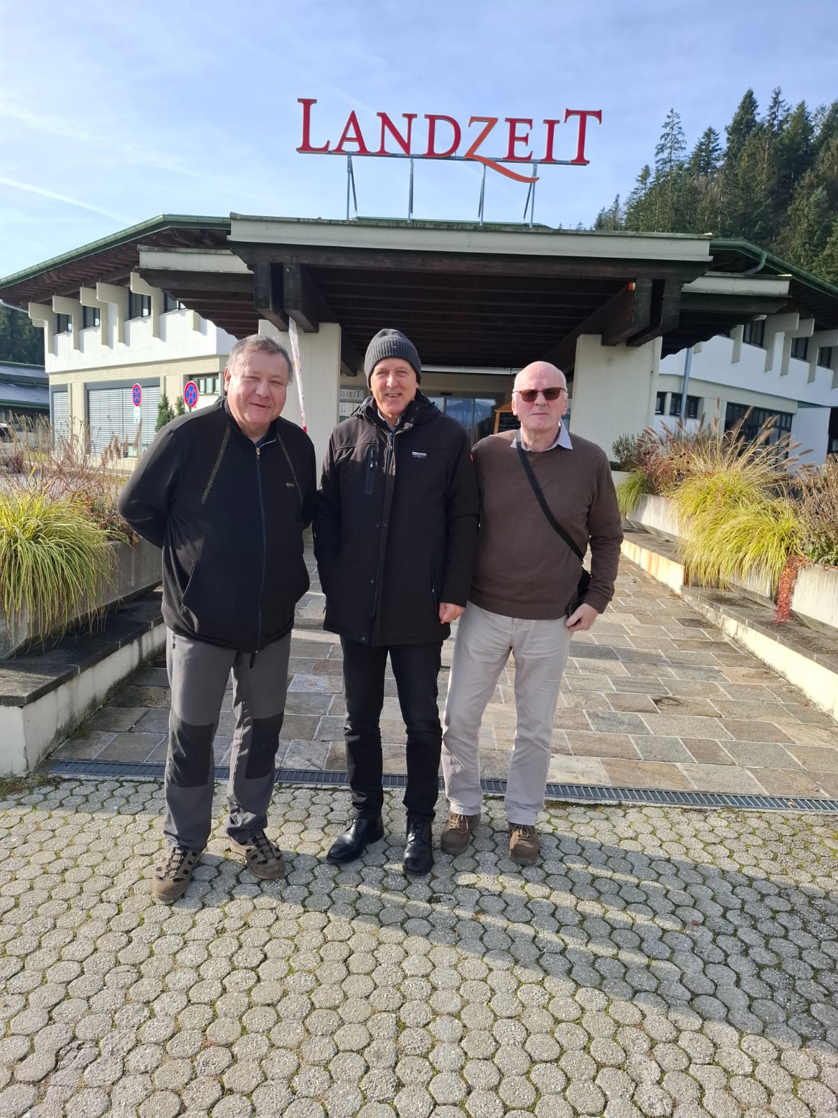 Přestávka na občerstvení v restauraci Landzeit v Rakousku