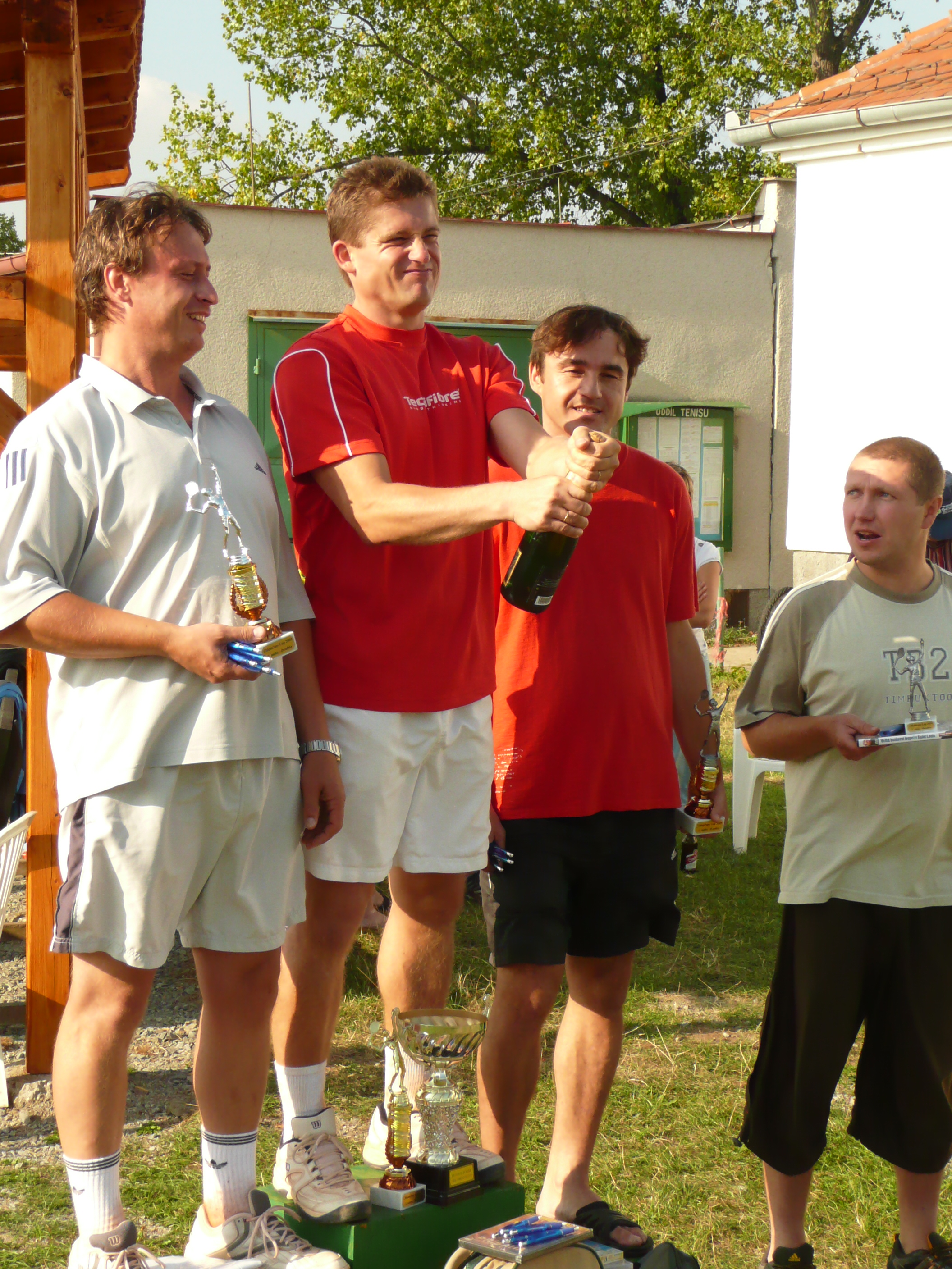 CHLC 2009 - pozor, teď to bouchne.JPG