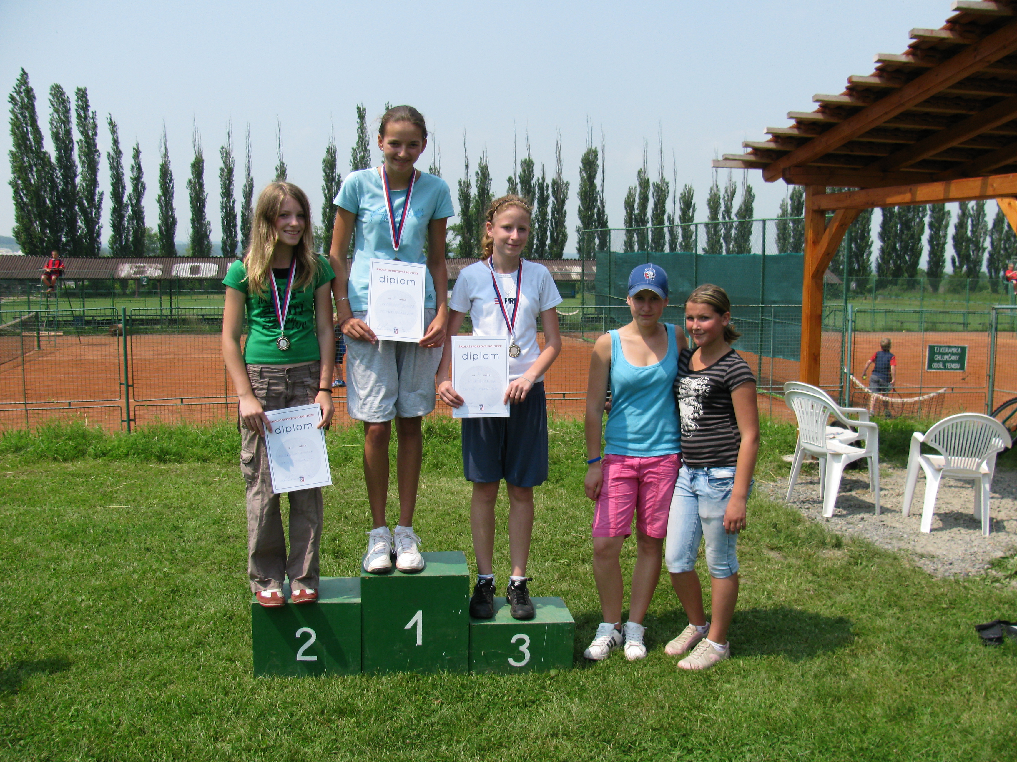 2010 - stupně vítězek.jpg