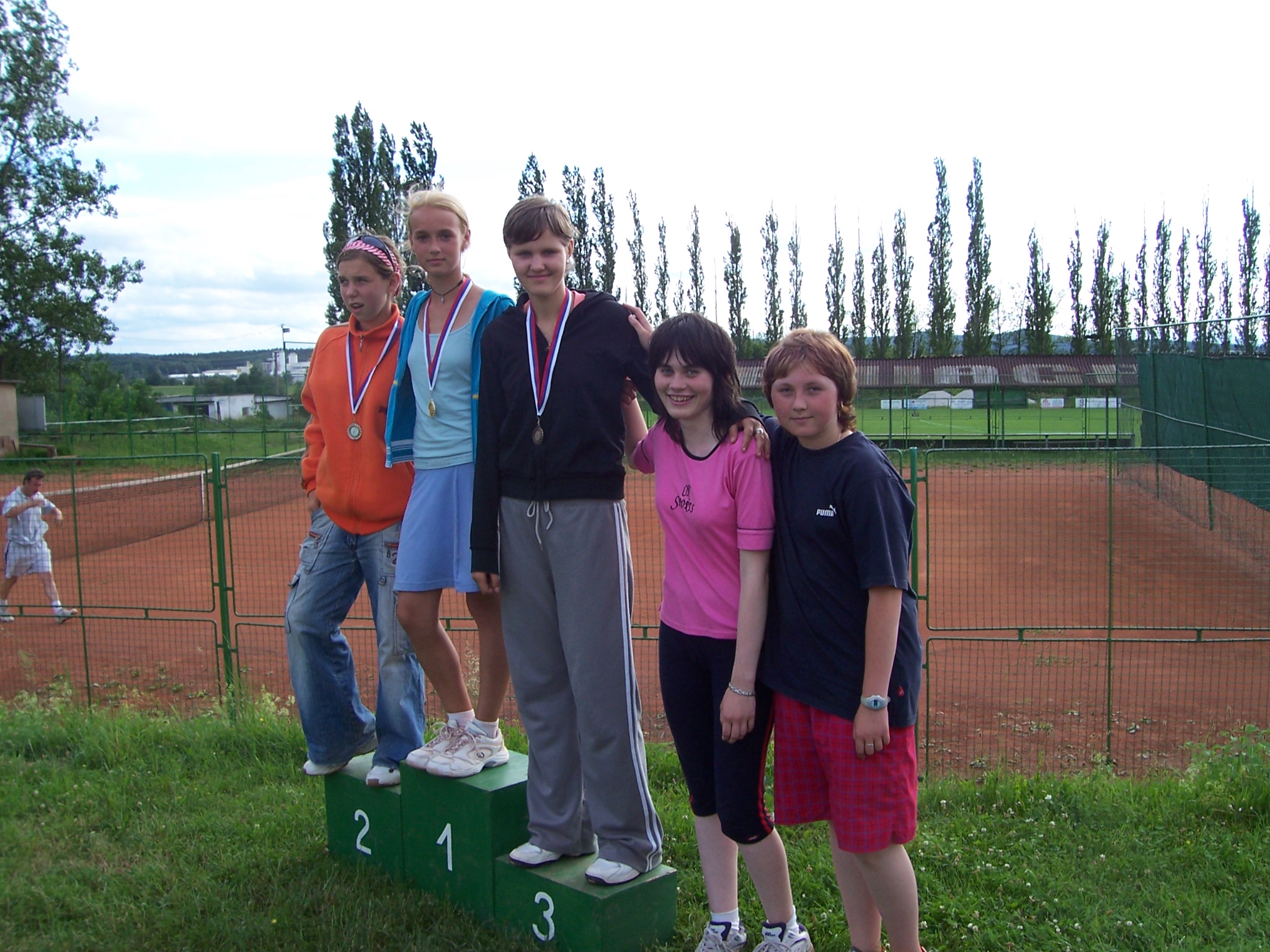 2007 - Stupně vítězů - dívky.jpg
