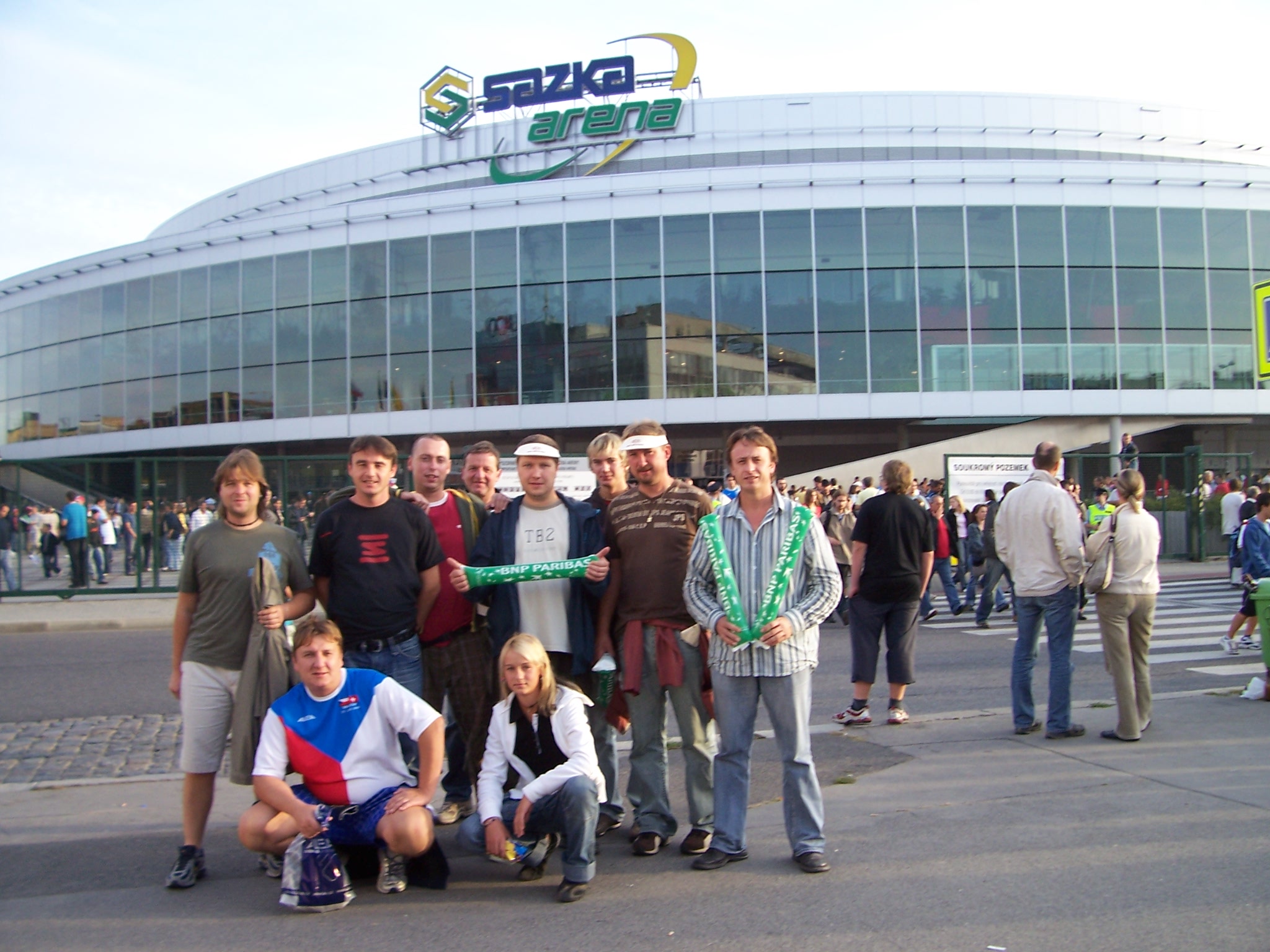 2007 - po vítězném deblu se Švýcary před SAZKA arénou.jpg
