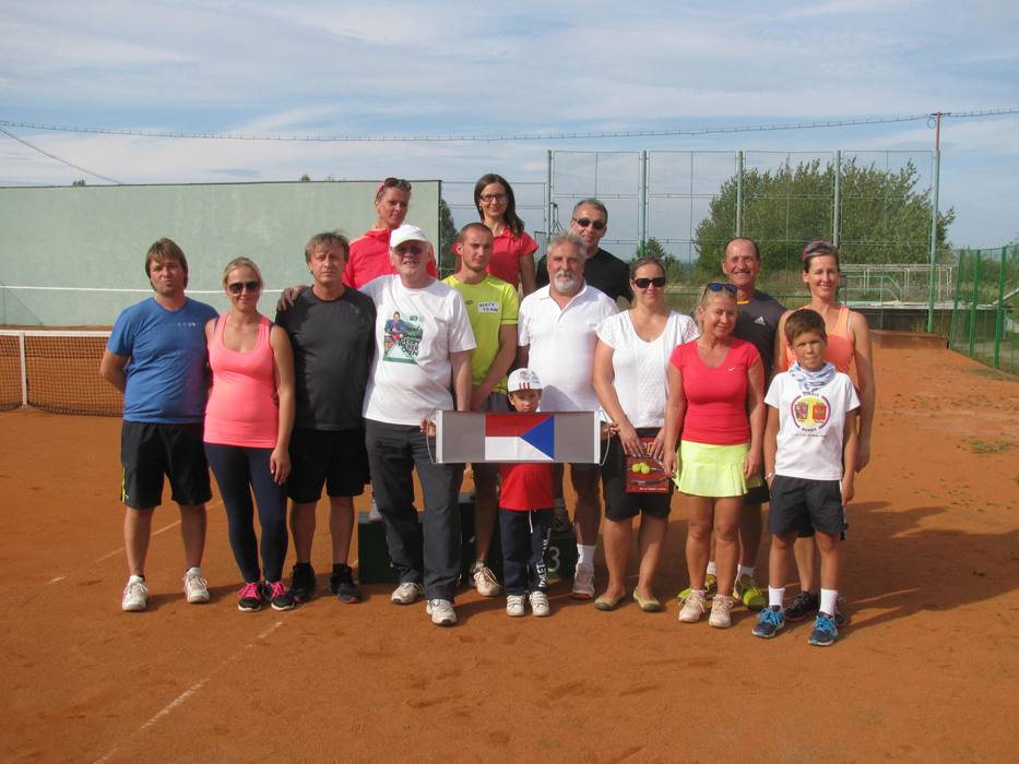Mix Cup 2016 - fotka účastníků a pořadatelů